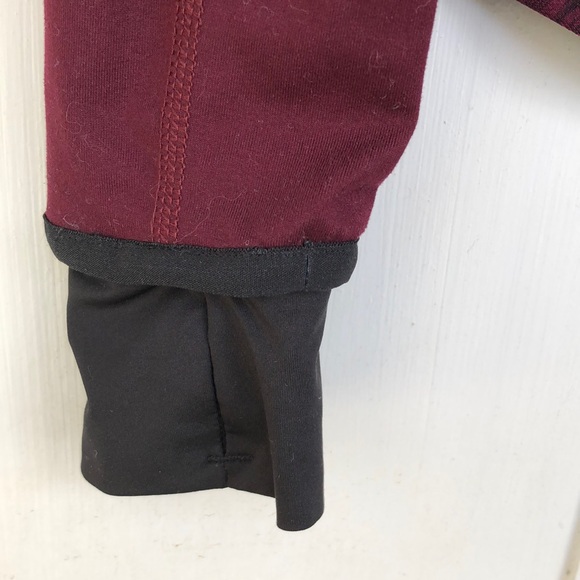 Adidas women’s XS maroon climalite 1/2 zipup shirt - Picture 5 of 6